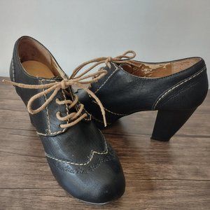 Fossil Oxford Leather Heels, Black, Women's Size 8